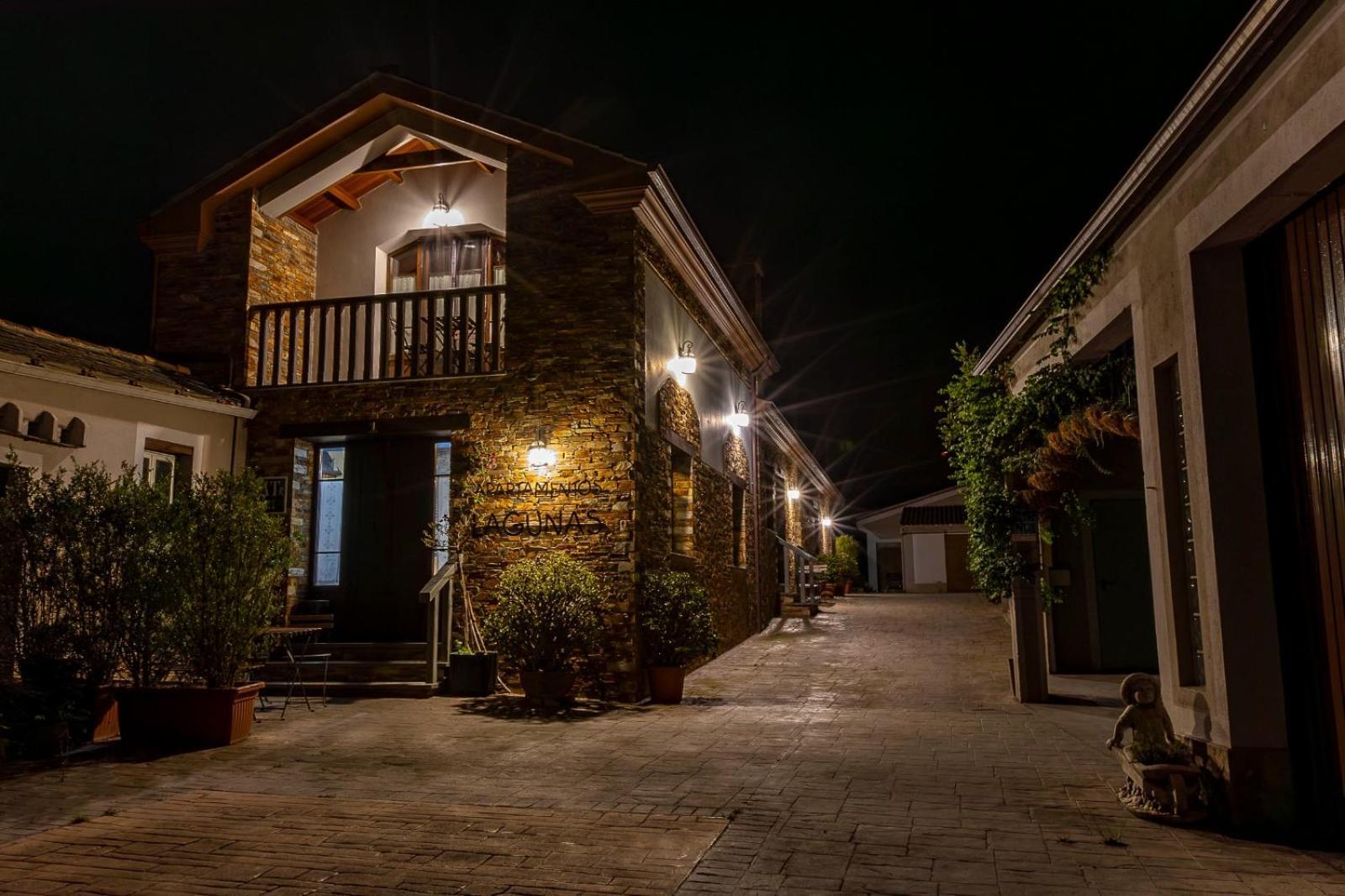 Apartamentos lagunas Castropol Exterior foto