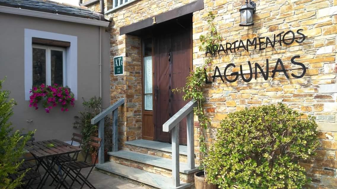 Apartamentos lagunas Castropol Exterior foto